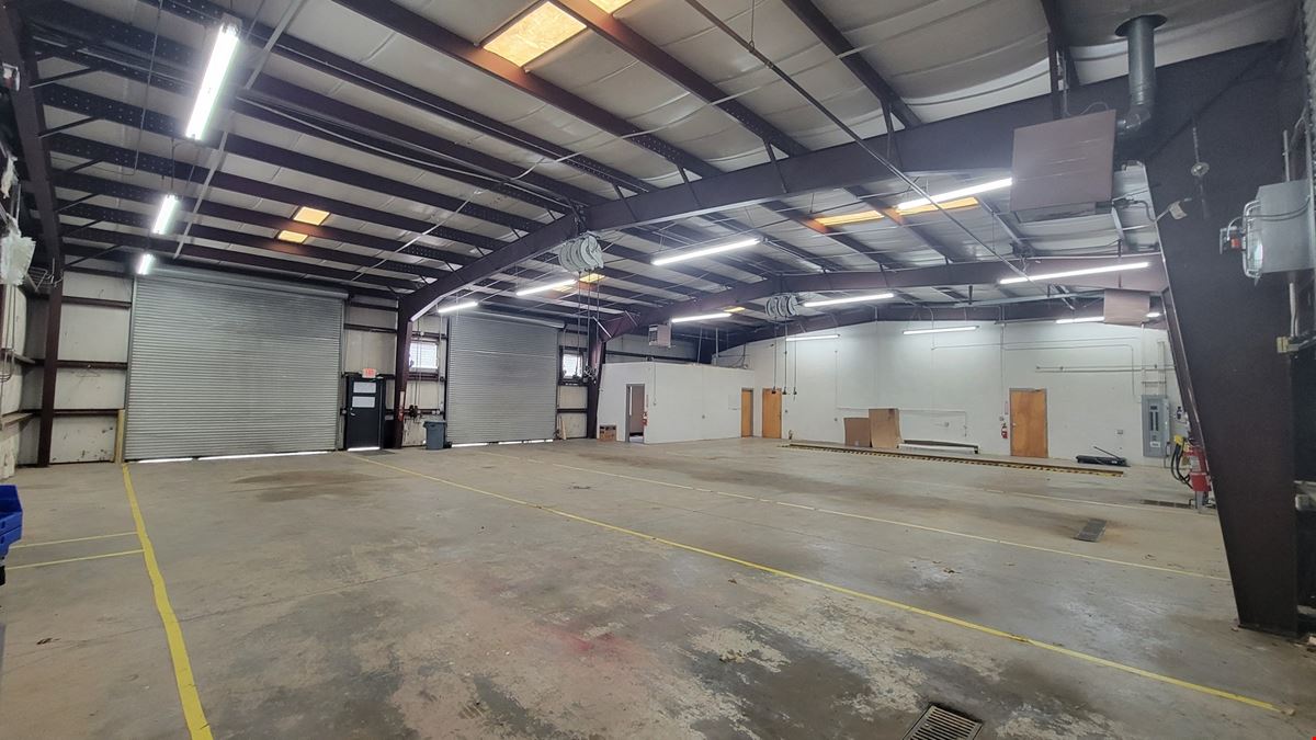 6694 Oak Ridge Commerce Way