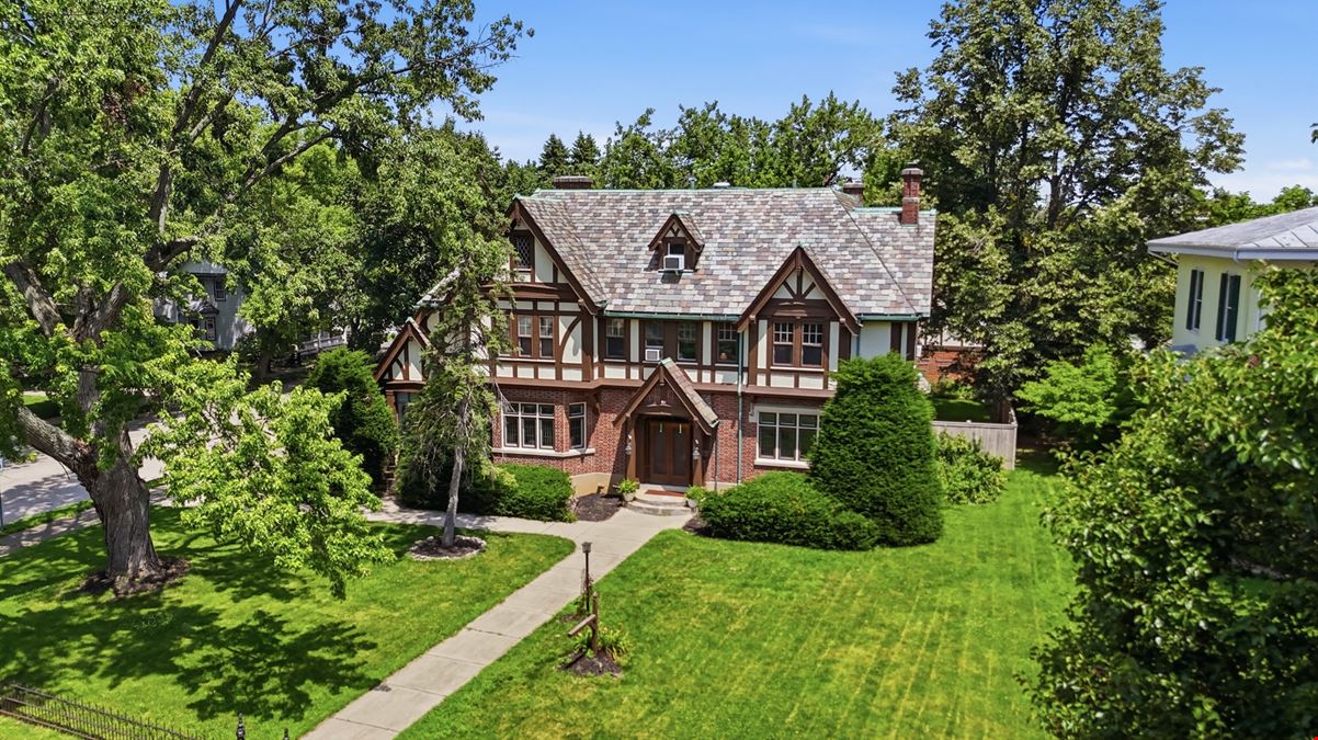 English Manor Bed and Breakfast