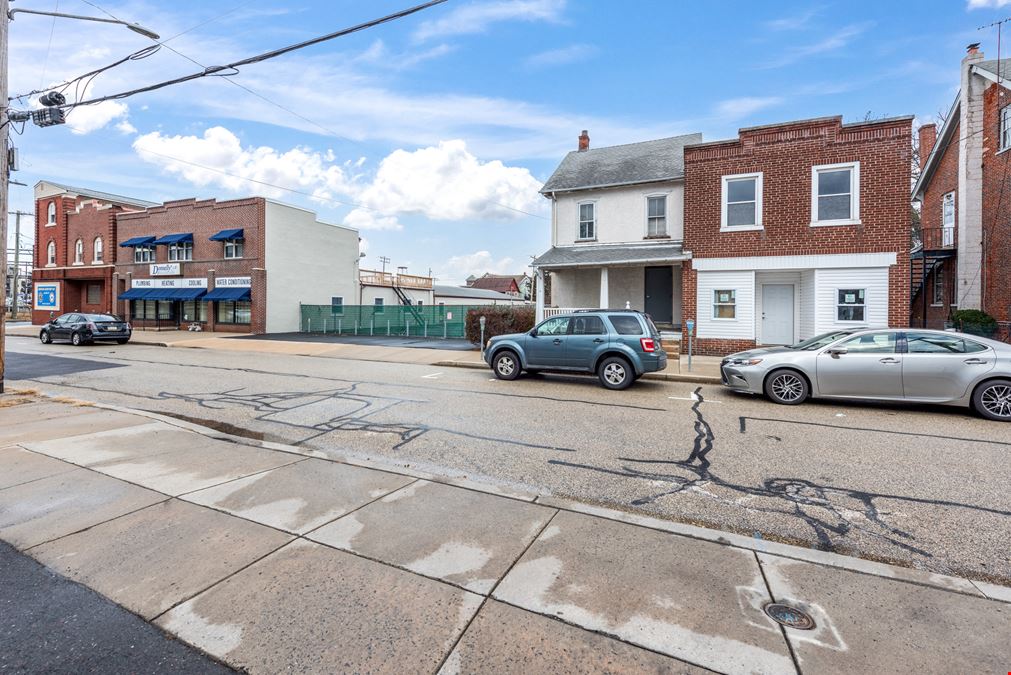 33 - 41 W 2nd St