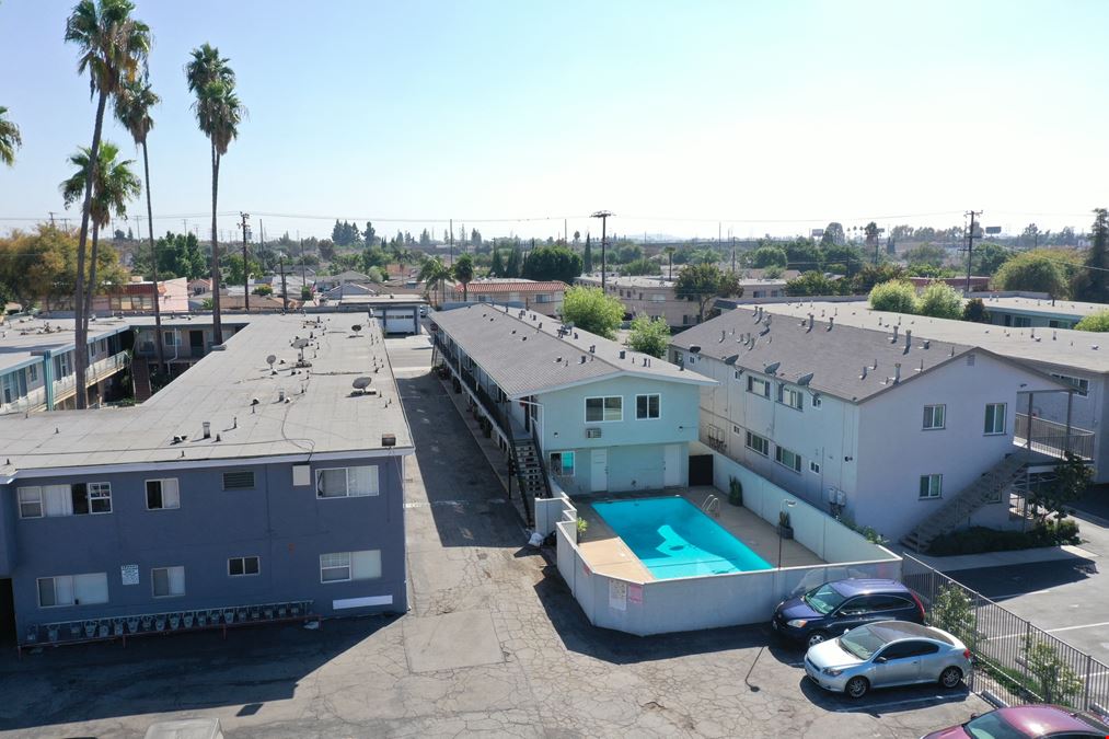 9545 Flower Street