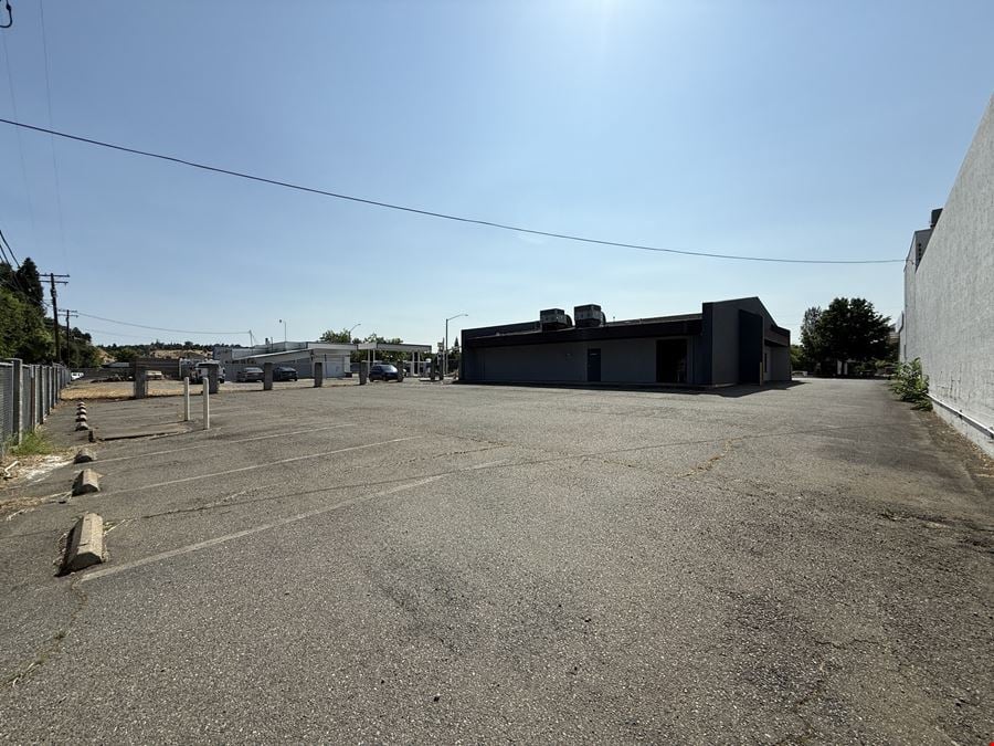 748 N. Market St