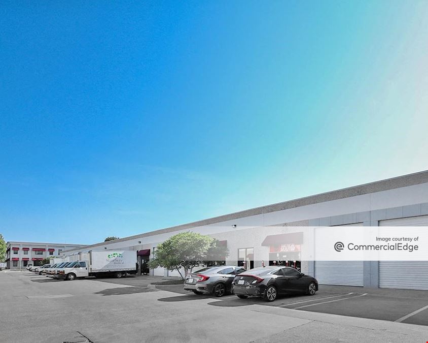 Post & Paddock Center