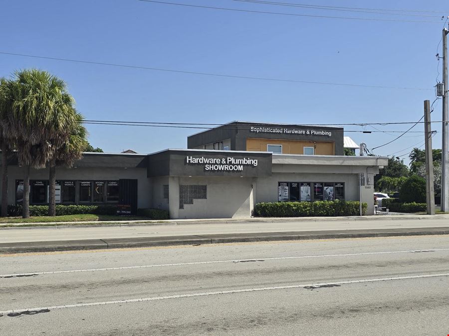 Freestanding Retail / Showroom Bldg