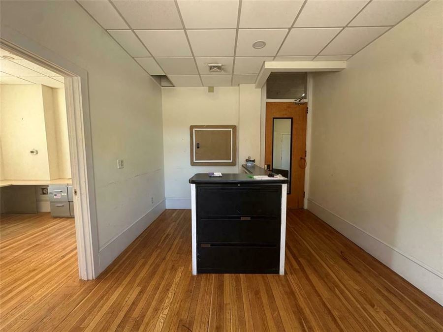 257 Washington Street Office