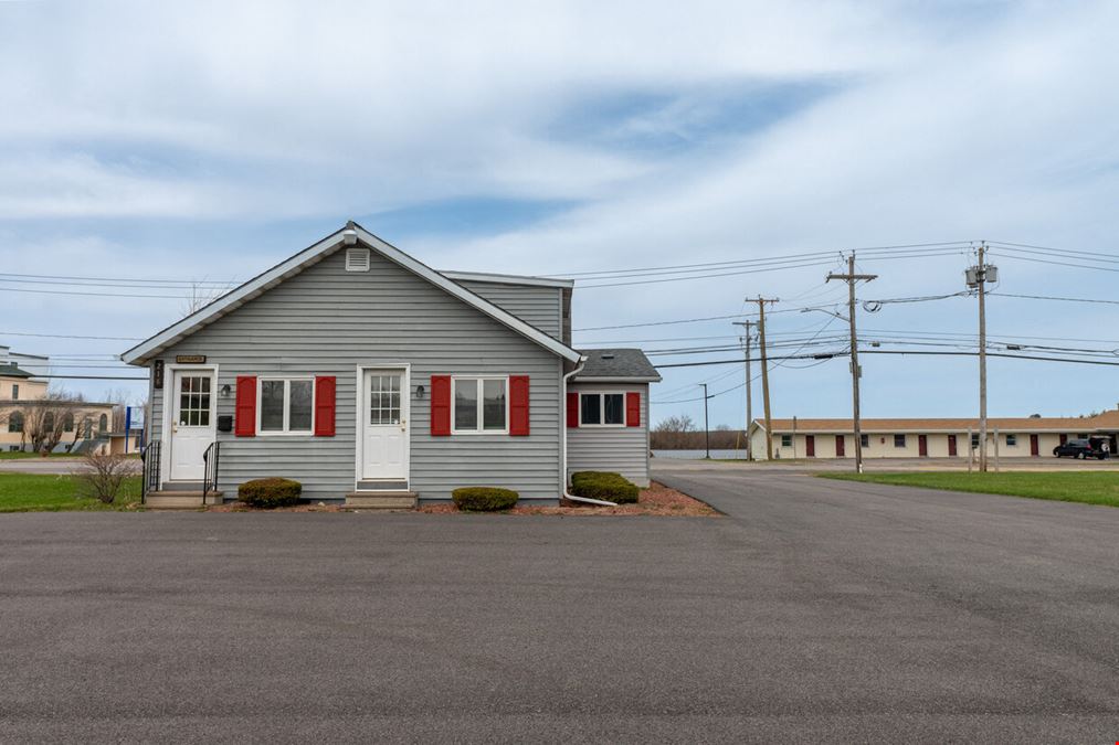 218 W Main St
