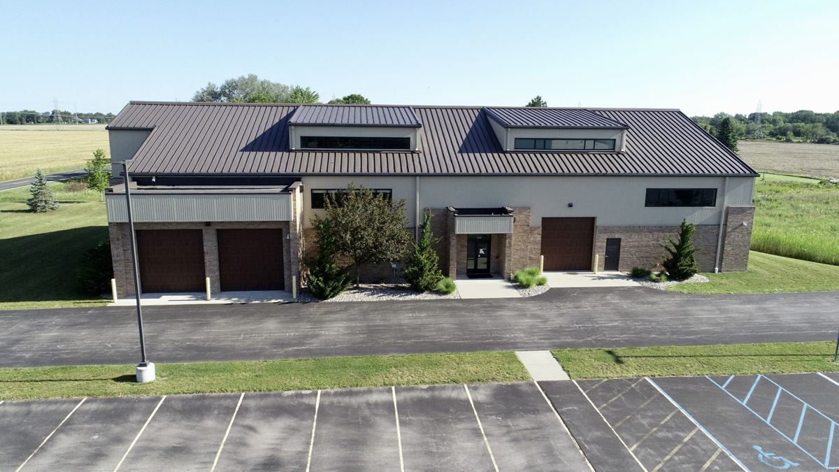 3933 Monitor Rd