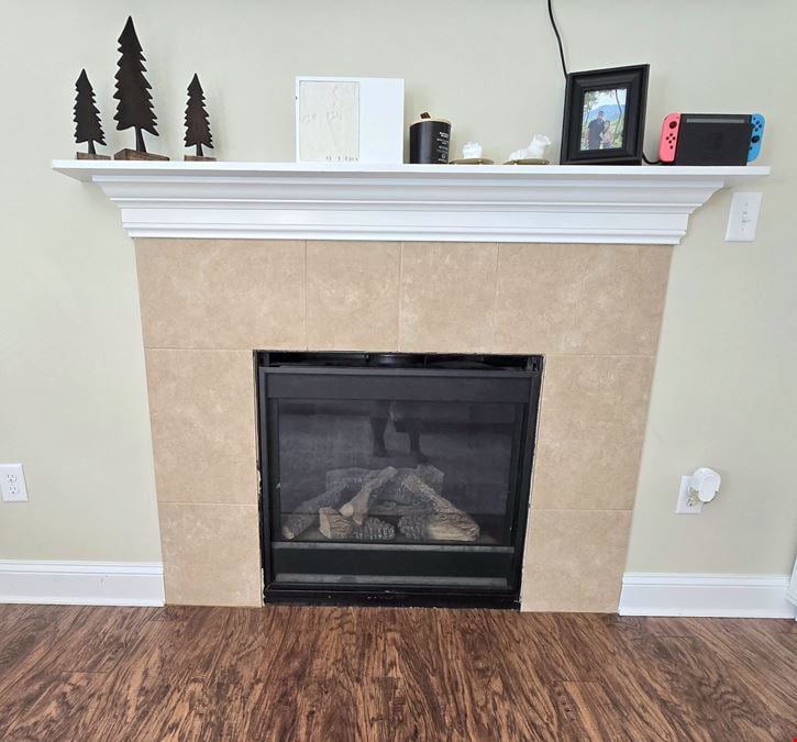 13704 Kristina St