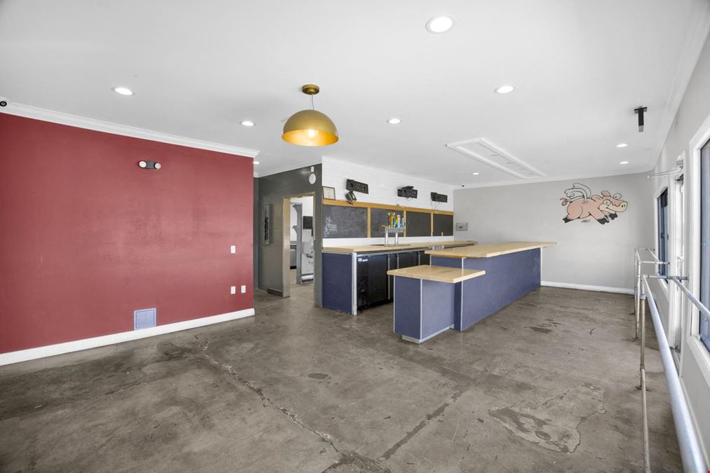 4th Street Retro Row Prime Restaurant Space