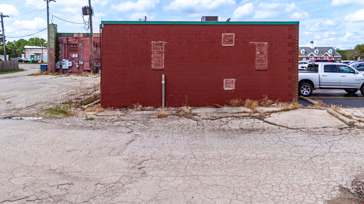 2715 Vermillion St.