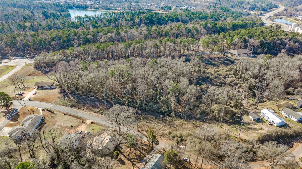 2700 Jack Warner Parkway
