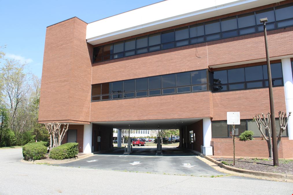 Office w/ Drive-Thru Available