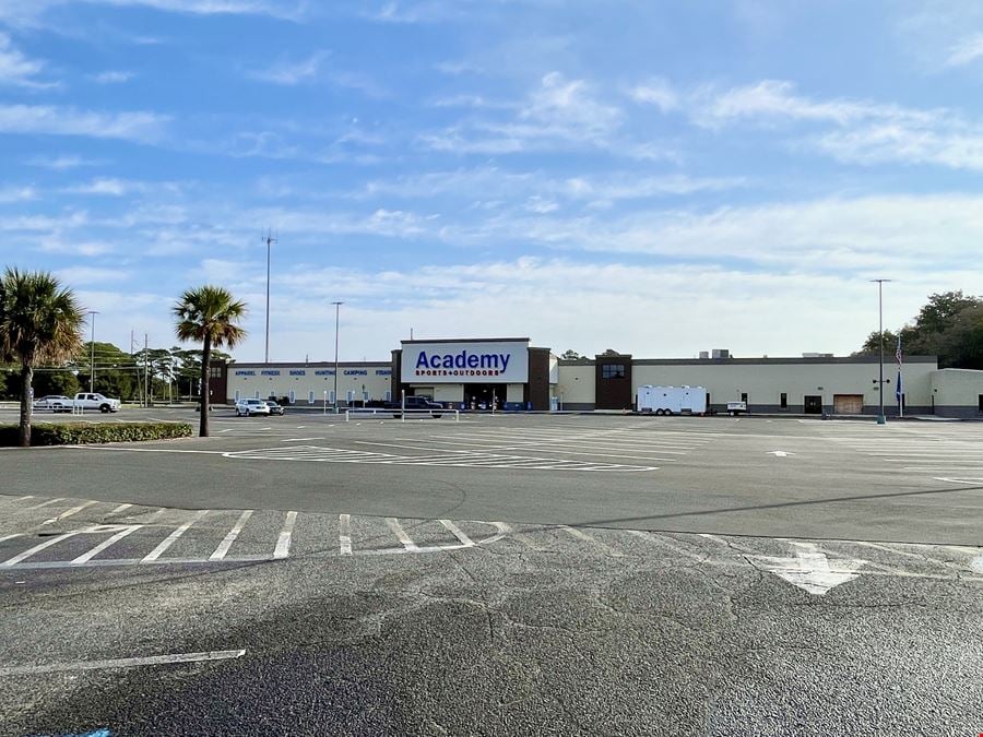 Longhorn Plaza - 2nd Gen Restaurant Available