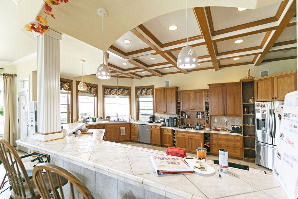3000 Saint Thomas Drive