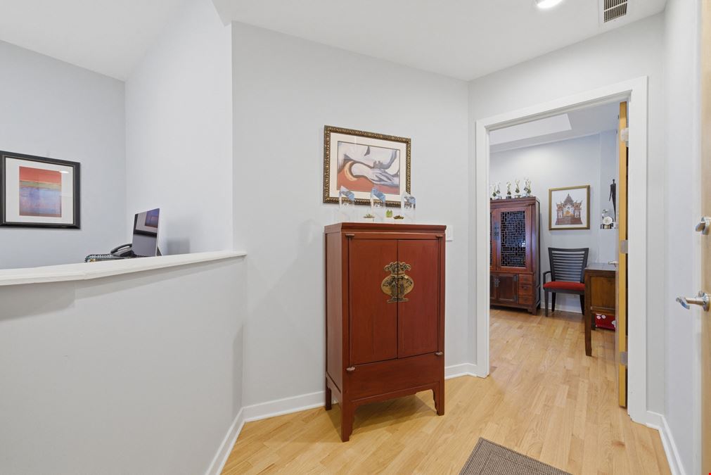 1733 W. Lawrence Ave | Unit CU2