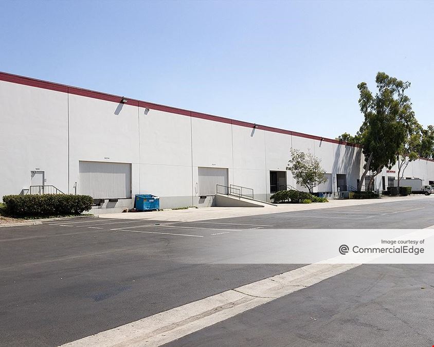 Cheli Distribution Park - Buildings 2 & 4