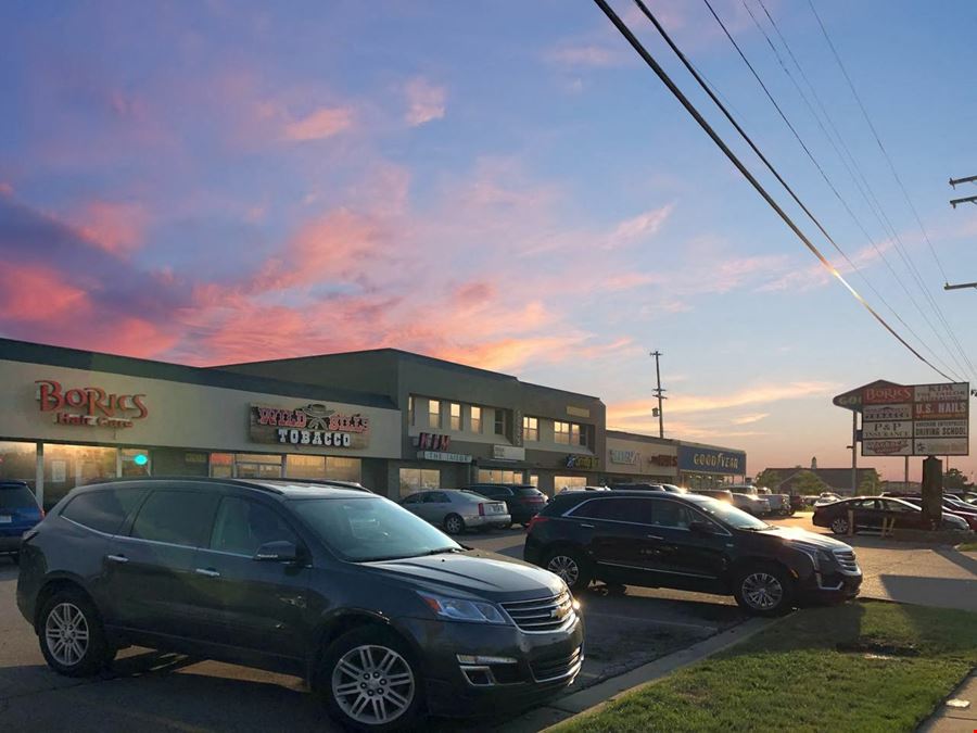 Retail Center on Saginaw Near Lansing Mall