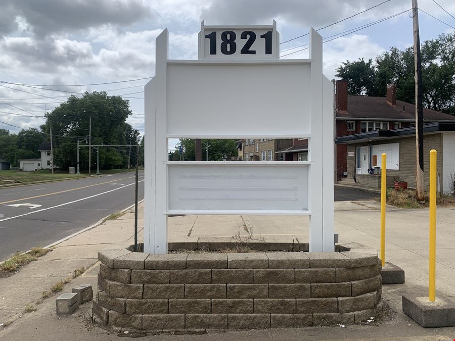 1821 Fulton Rd NW