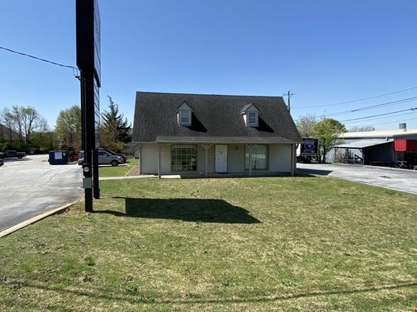 Preview of Mixed Use space for Rent at 1000 Iris Dr SW