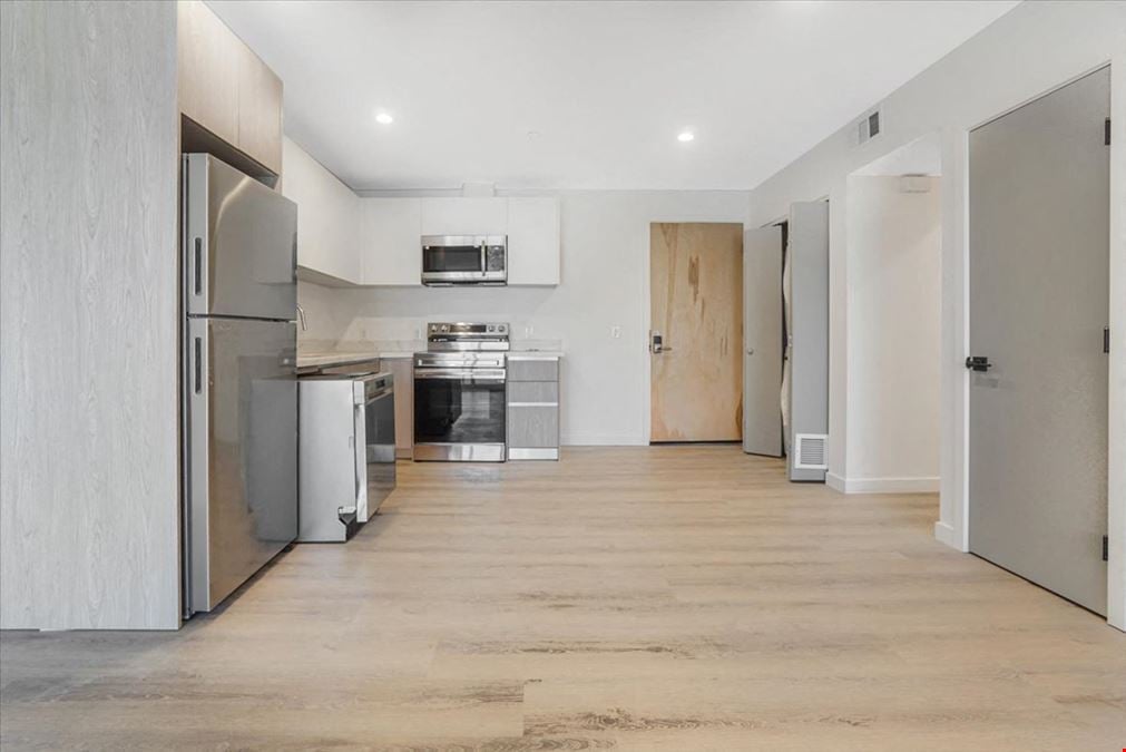 10918 Camarillo St. 