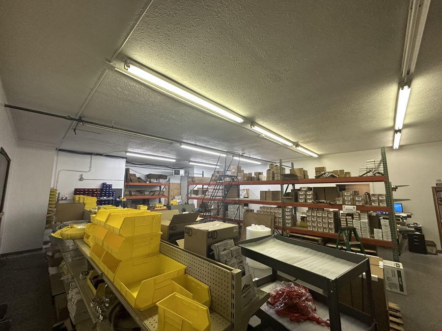 12,460 SQ.FT. TRUCK REPAIR SHOP/INDUSTRIAL