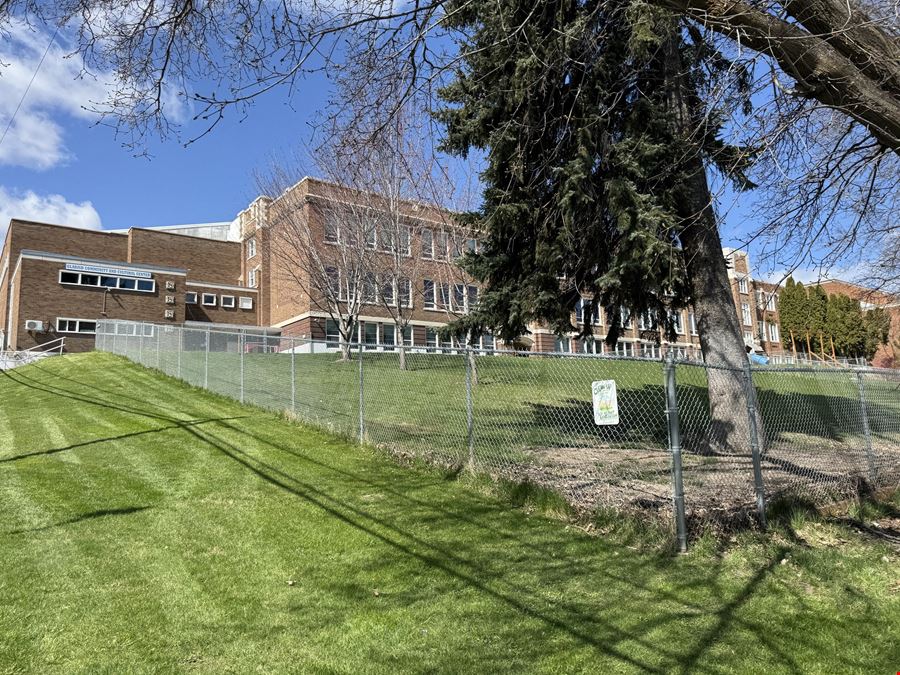 Gladish Community Center