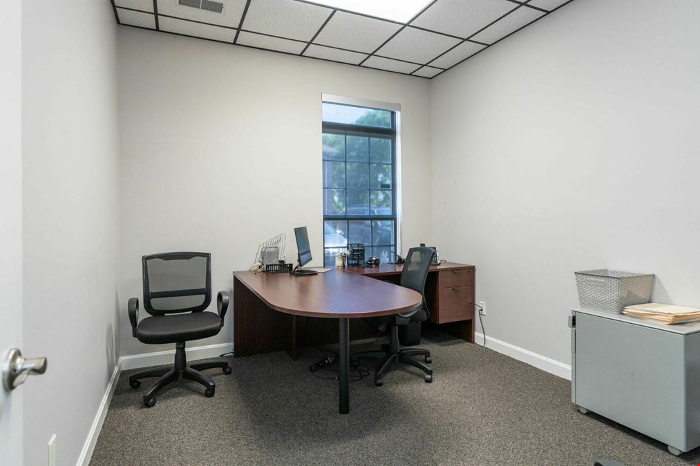 1st Floor Office Units For Sale / Hurstbourne Springs Professional Center