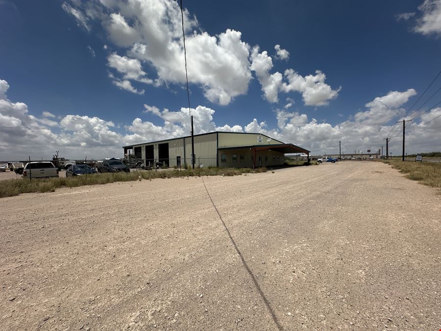 Industrial Facility w/Wash-Bay & Housing