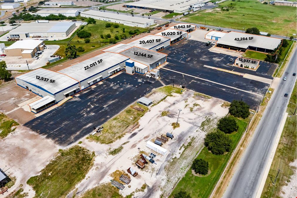 135,885 ±SF Dry Storage +2,549 office SF |  Available For Lease - All or Part
