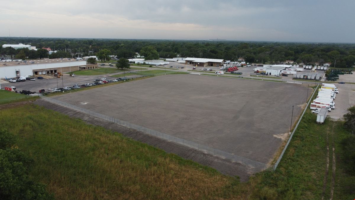 INDUSTRIAL OUTDOOR STORAGE YARD