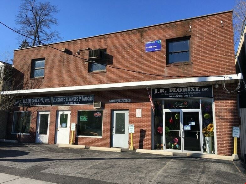 800 - 1,000 SF | 70 E Main Street | Built-Out 2nd Floor Medical Offices for Lease