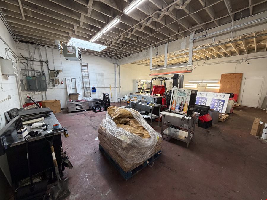 Rare Retail/Automotive Opportunity