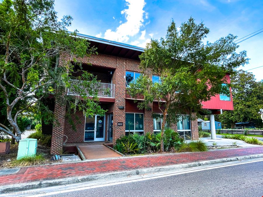 802 NW 5th Avenue, Suite 100