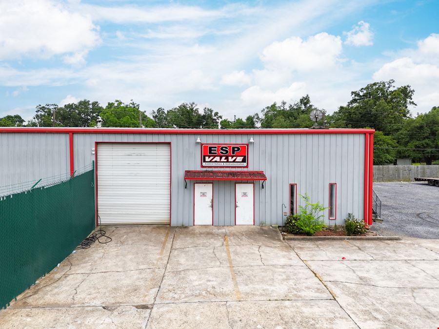 ±10,000 SF Office/Warehouse with Yard Space