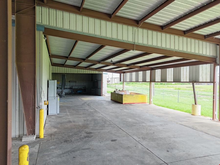 Office / Warehouse with Crane and Laydown Yard
