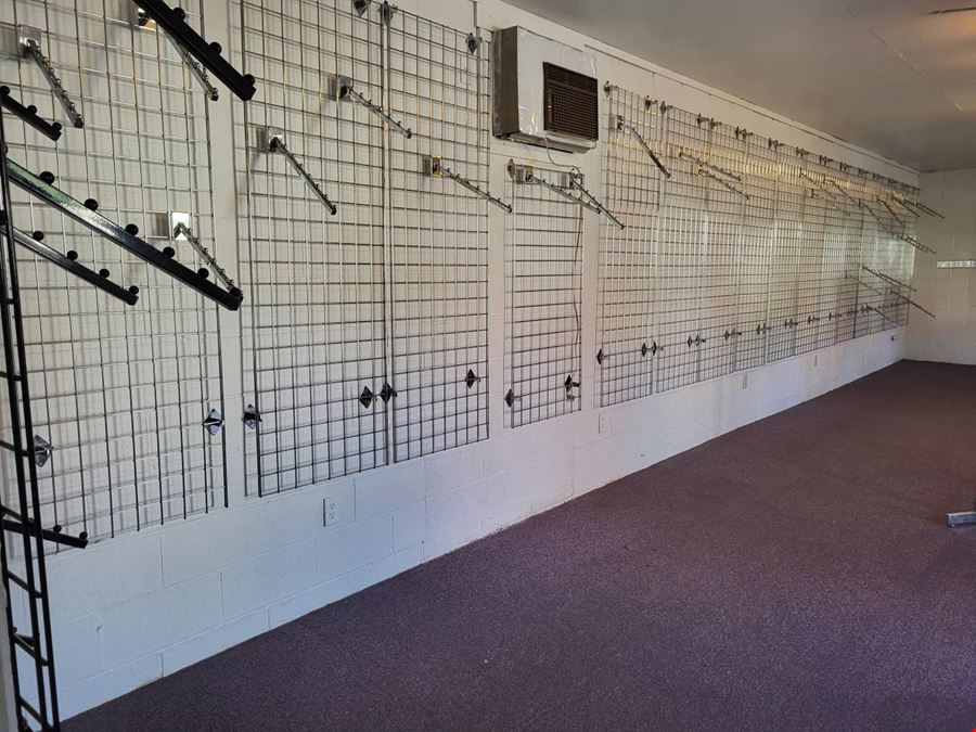 RETAIL SPACE FOR LEASE