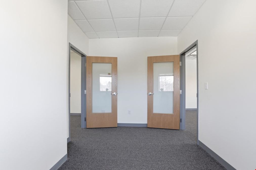 3,700sf Professional Office Suite for Lease in Rowley, MA