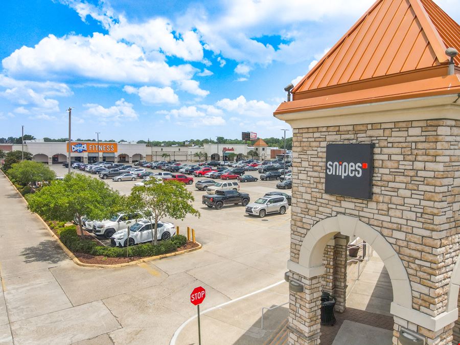 Office Suite in Hammond Aire Shopping Center