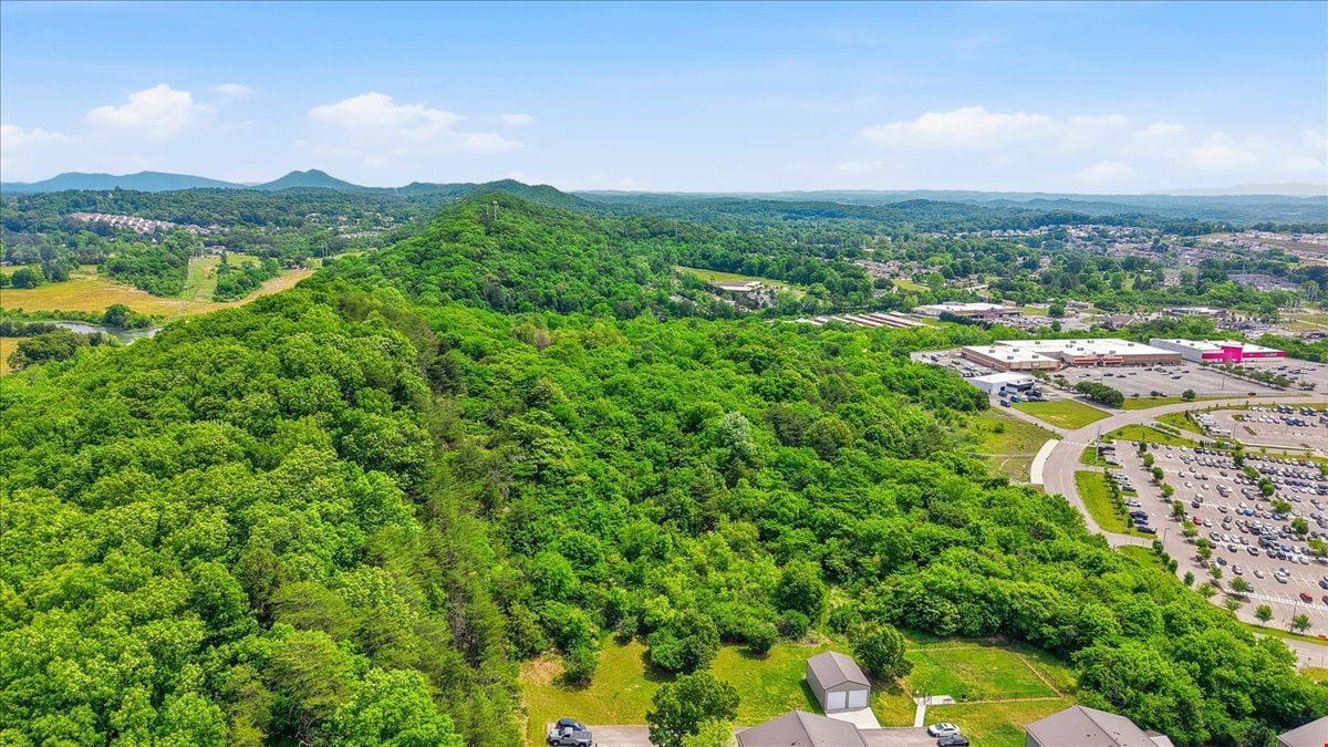 3305 Mill Rd
