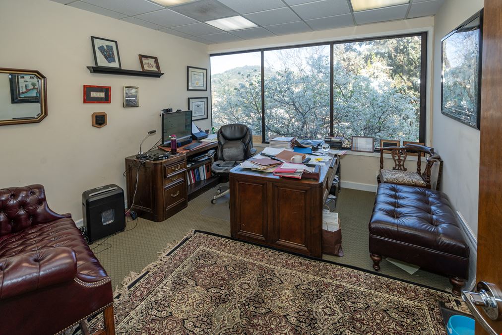 24 Professional Center Pky