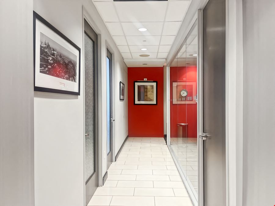 Regus - Toronto - Yonge and Richmond Centre