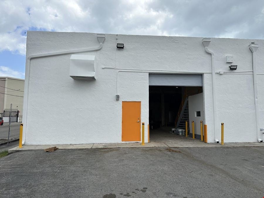 2051 NW 15 Ave