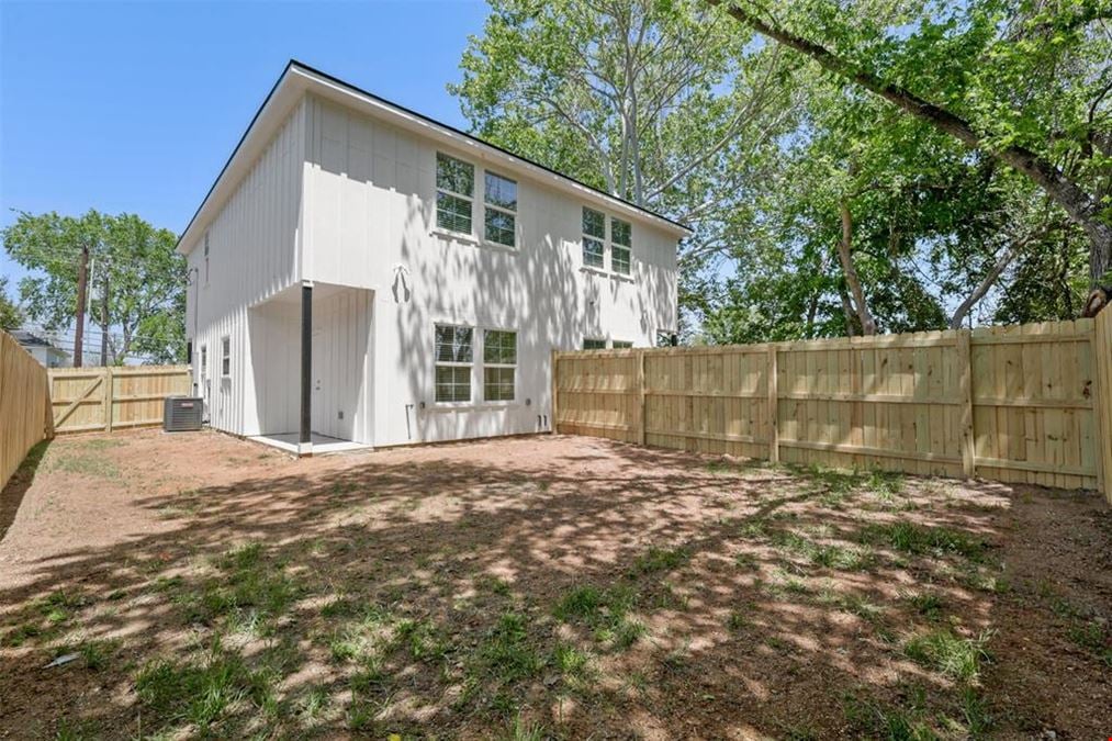 1310 E Alamo St