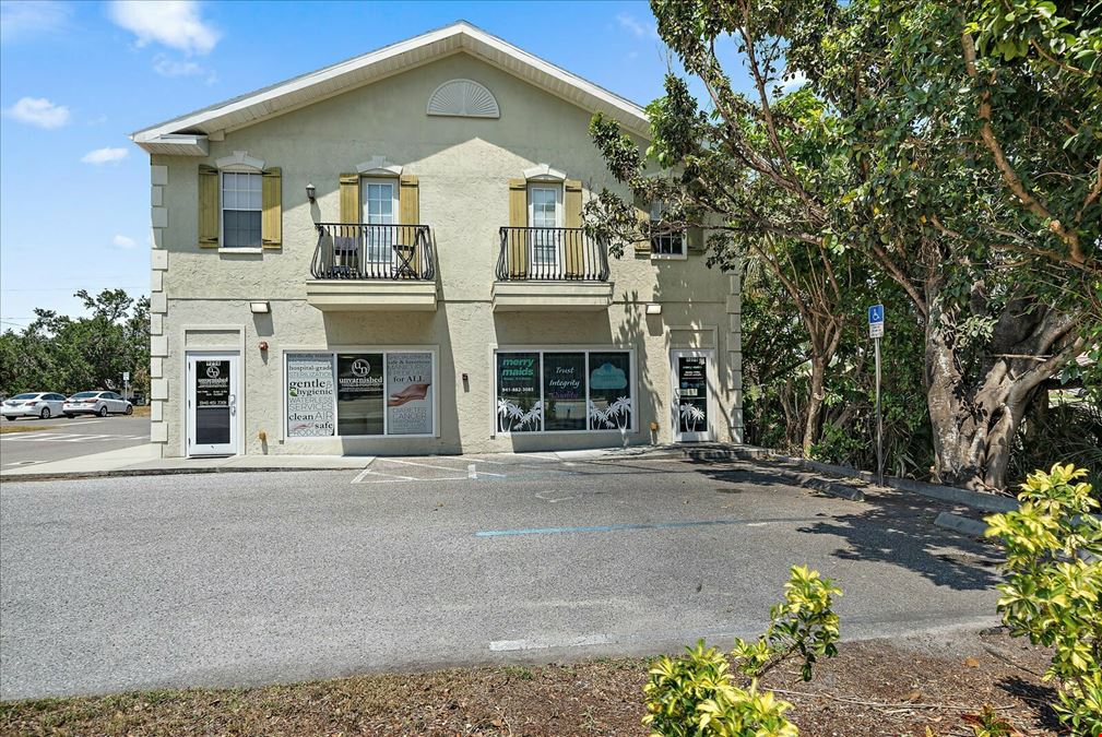 925 Tamiami Trl S Unit 101
