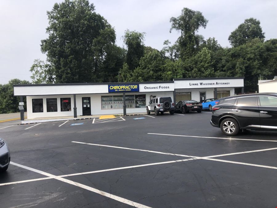 2672 E First St - Blue Ridge Plaza - Retail