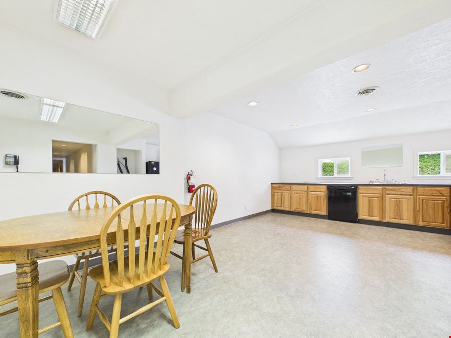 106 North Hutchinson Road