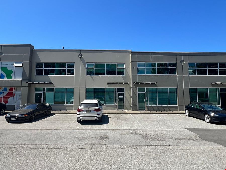 408 East Kent Avenue South
