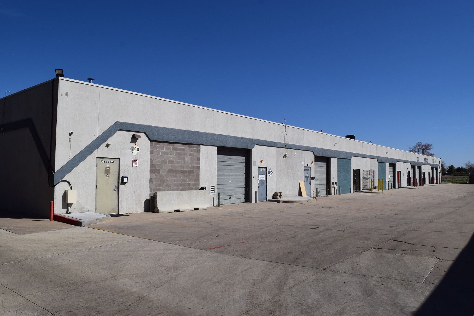 2,000 SF office/warehouse condos for sale/lease