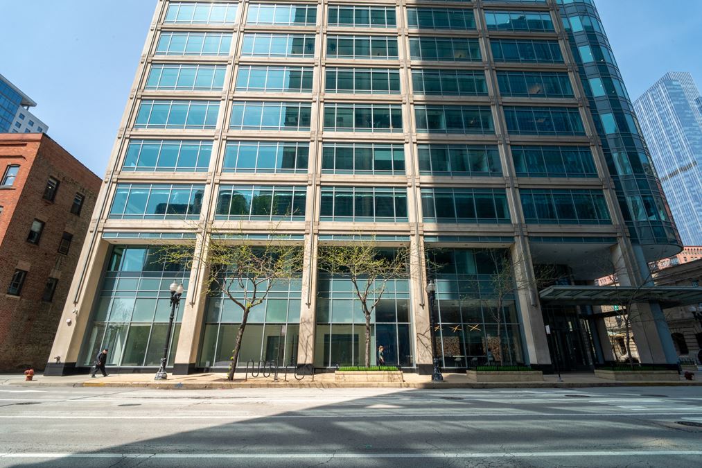 550 W Washington Blvd