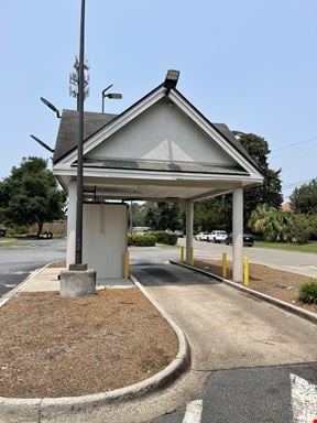 Free-Standing Drive-Thru ATM on Abercorn | For Lease