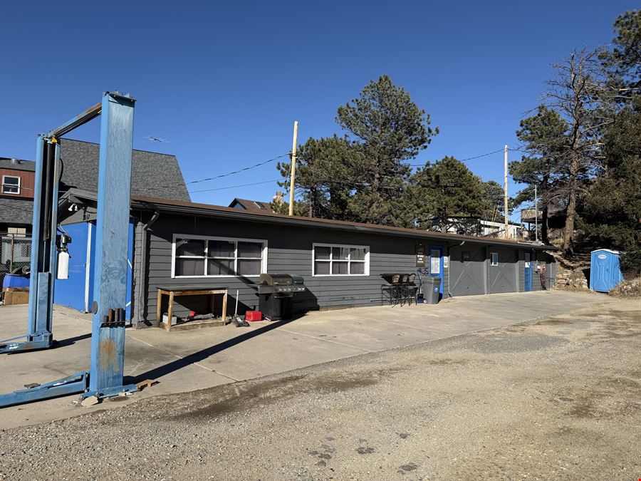 Evergreen Parkway 2 Auto/Service Buildings | 23K VPD | Owner/User or Investment